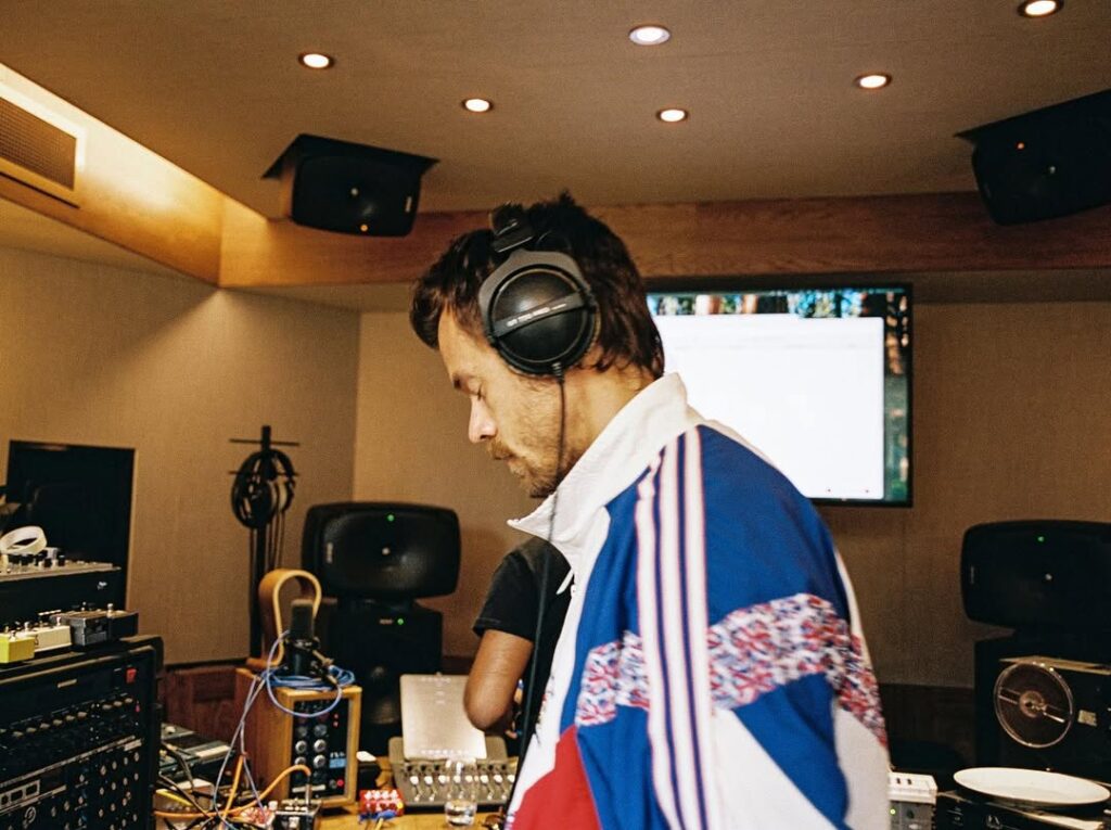 Harry Styles Kiss All The Time. Disco, Occasionally